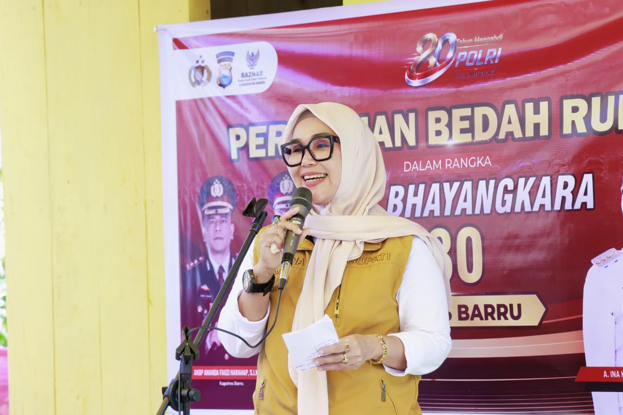 Sinergi Pemkab, Polres, dan BAZNAS: Bupati Barru Resmikan Rumah Layak Huni di Takkalasi Jelang HUT Bhayangkara