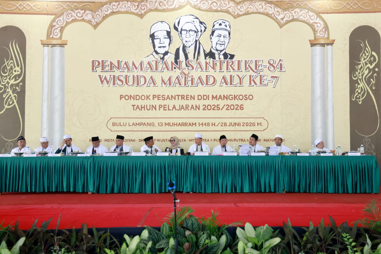 Sebut DDI Mangkoso Kebanggaan Daerah, Bupati Barru Apresiasi Penamatan Santri ke-84 dan Wisuda Ma’had Aly